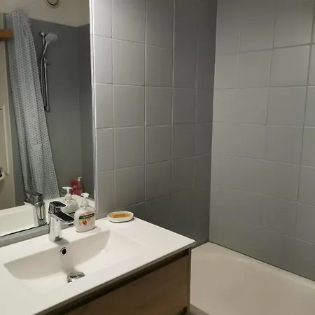 Magnificent Accommodation On The Port Of Hyeres Apartment Hyeres